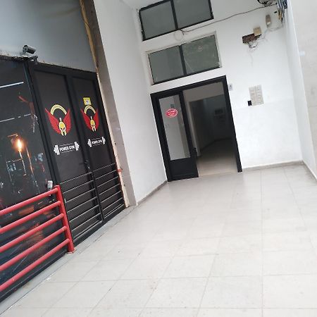 Bora Home Albania Me Vetsherbim 24 Ore Prane Liqenit Tirana Exteriér fotografie