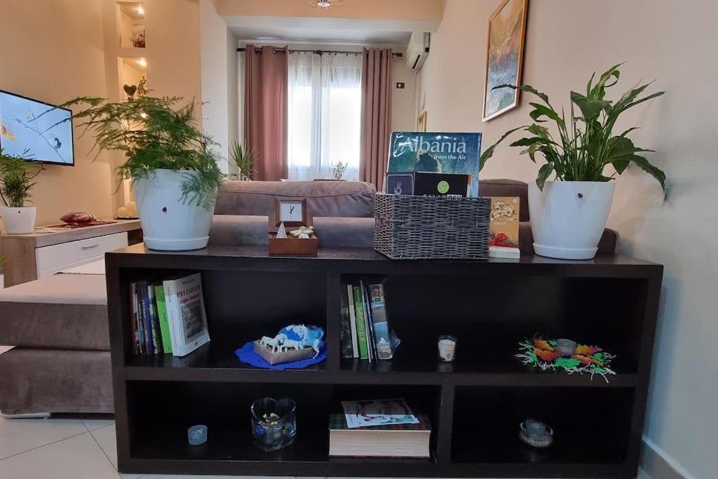 Bora Home Albania Me Vetsherbim 24 Ore Prane Liqenit Tirana Exteriér fotografie